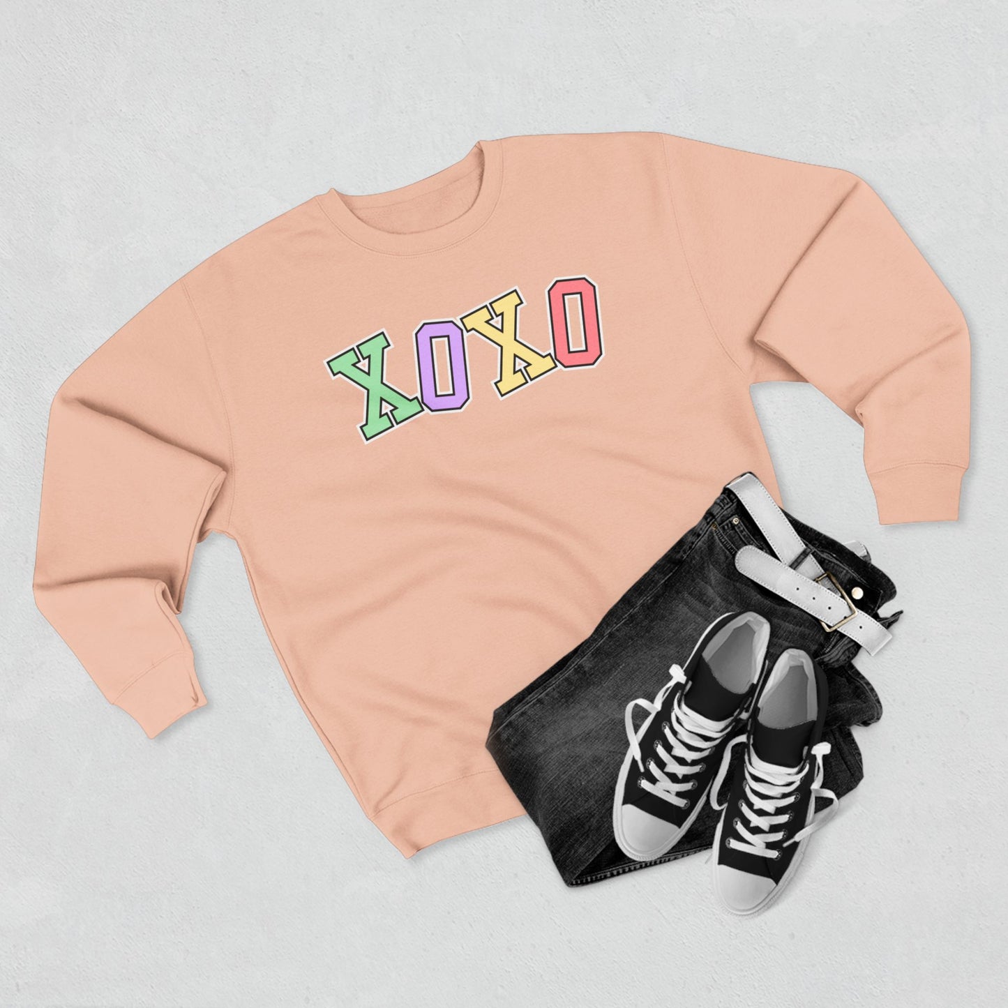 Women's Valentine's Day Graphic Sweatshirt – 'XOXO' Cute and Cozy Pullover – Romantic Holiday Outfit, Perfect Gift for Her