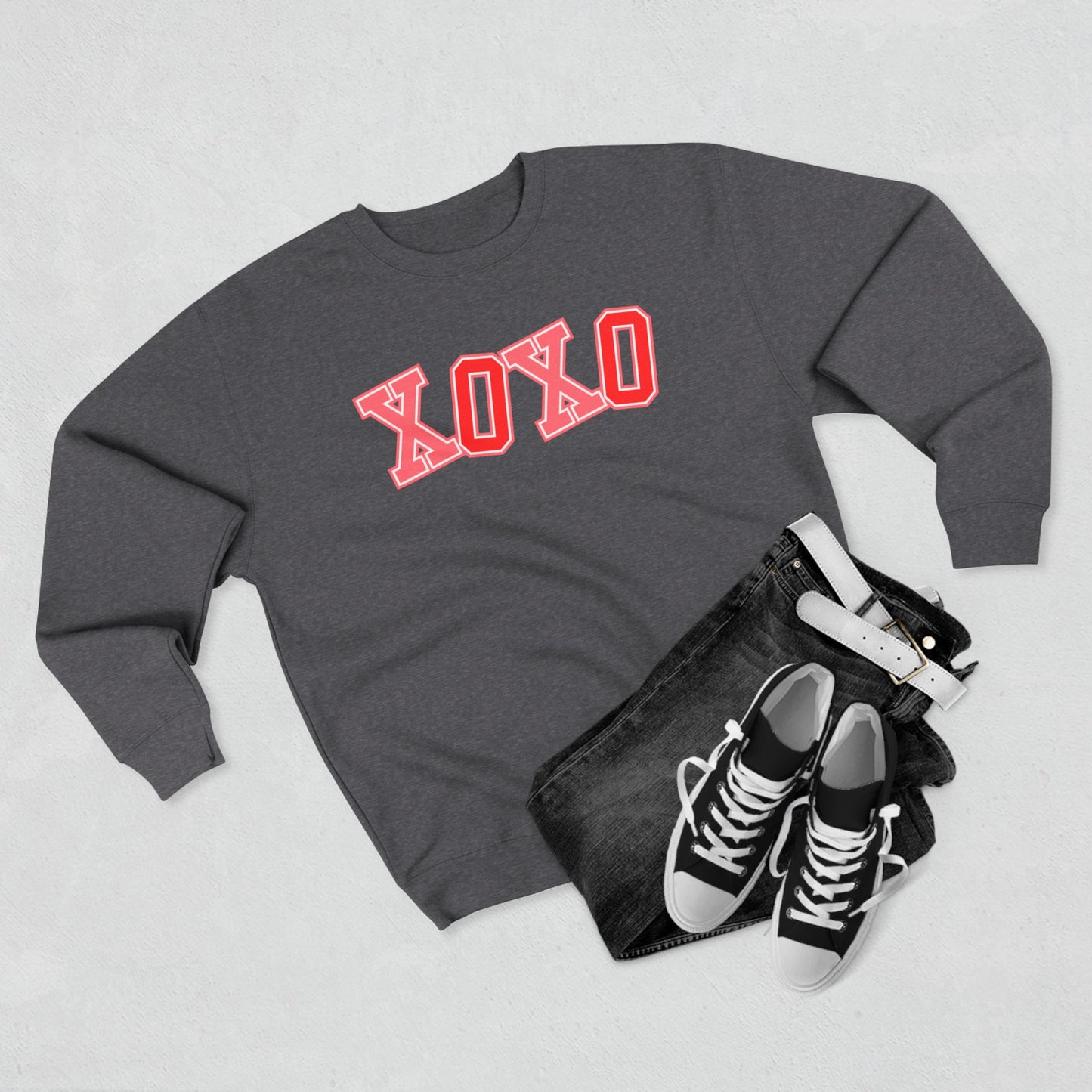 Women's Valentine's Day Graphic Sweatshirt – 'XOXO' Cute and Cozy Pullover – Romantic Holiday Outfit, Perfect Gift for Her