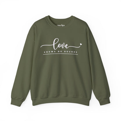 Women’s Heavy Sweatshirt – “Love Knows No Bounds” | Cozy and Heartfelt Inspirational Pullover