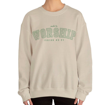 Women's Heavy Blend Sweatshirt – "Made to Worship Isaiah 43:21" Faith-Inspired Graphic Sweatshirt