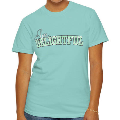 I'm Delightful: Women's Comfort Colors Positive Vibes Tee for Radiant Charm - Eddy and Rita